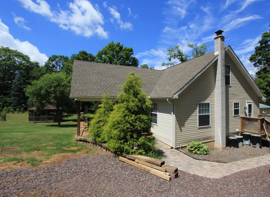 931 Swamp Rd, Hunlock Creek, PA 18621 - photo 1