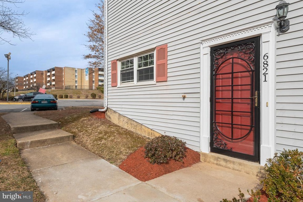 6821 Milltown Ct, District Heights, MD 20747 - photo 1