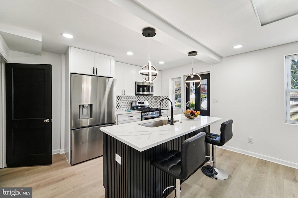 917 Reverdy Rd, Baltimore, MD 21212 - photo 1