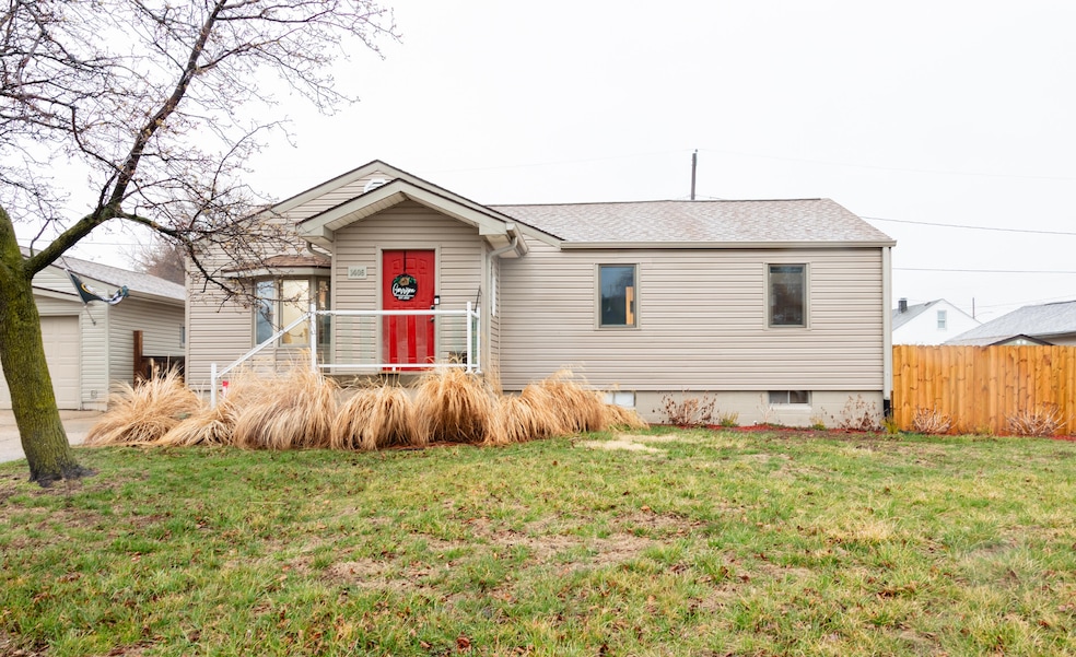 1406 Front of home