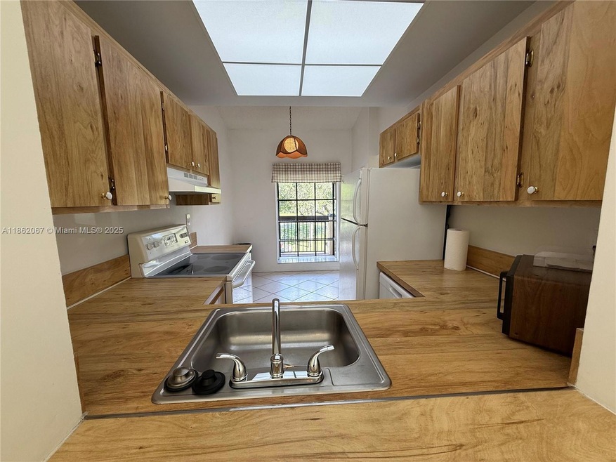 1953 SW 15th St unit 78, Deerfield Beach, FL 33442 - photo 1