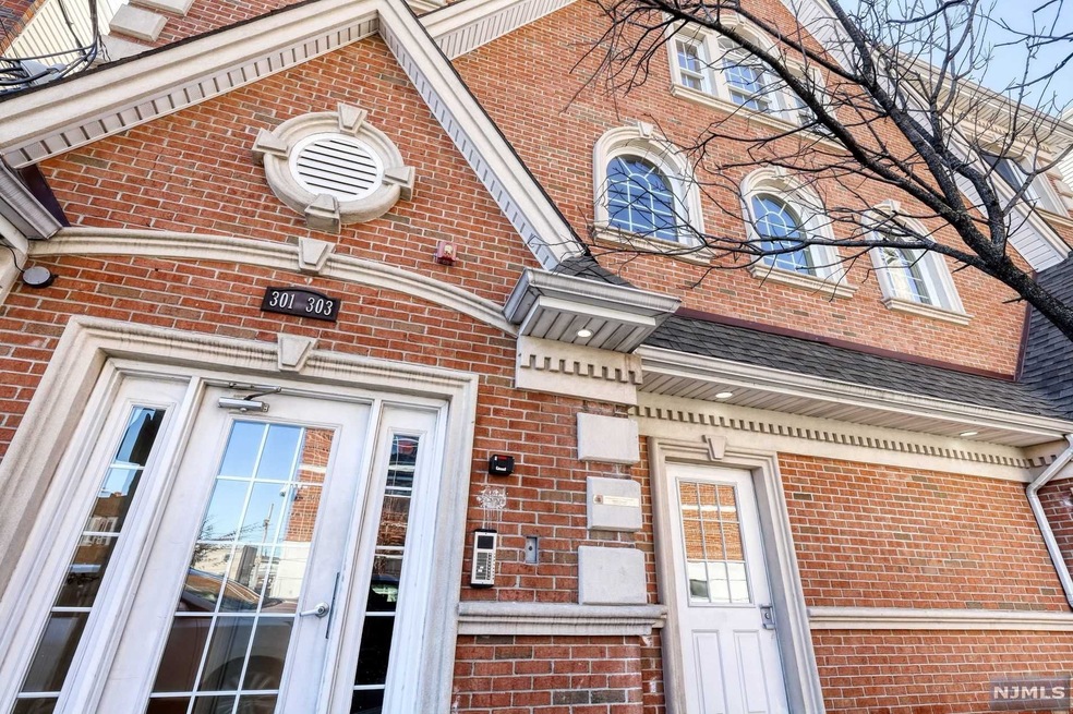 301 68th St unit 6, Guttenberg, NJ 07093 - photo 1