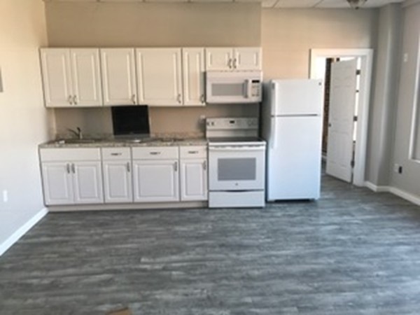 106 Main St unit 2, Webster, MA 01570 - photo 1