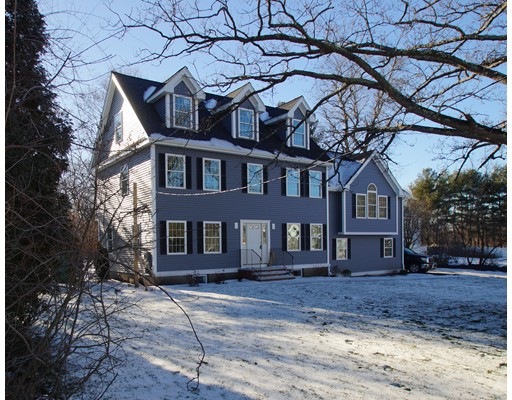 770 Lincoln St, Waltham, MA 02451 - photo 1