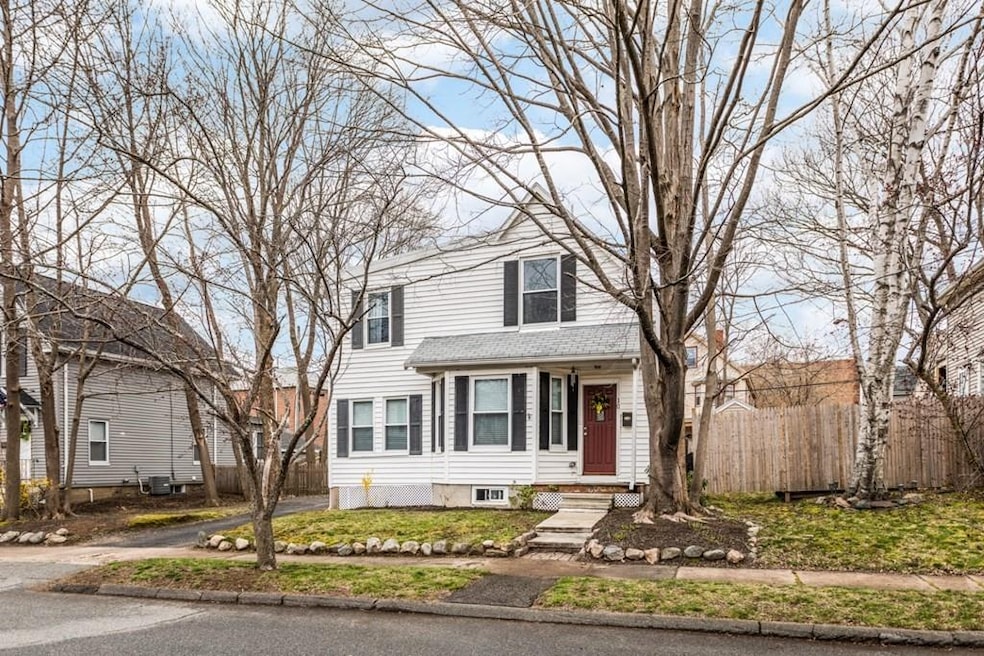 10 Bayview Ave, Danvers, MA 01923 - photo 1