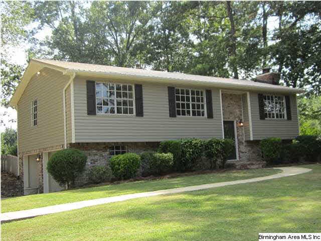2107 Vinson Rd, Birmingham, AL 35235 - photo 1