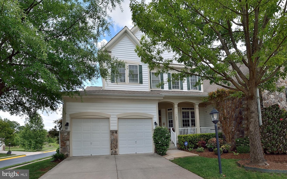 4531 Hummingbird Ln, Fairfax, VA 22033 - photo 1