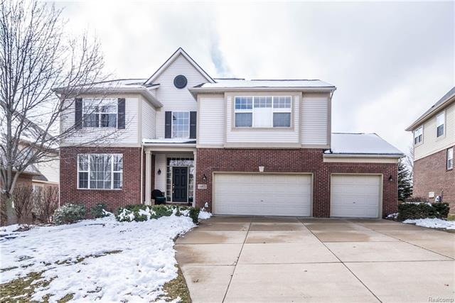 Welcome to 16971 Algonquin.