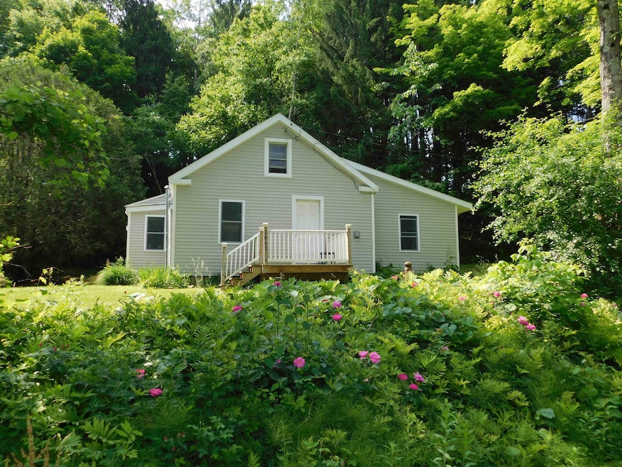 2860 East St, North Clarendon, VT 05759 - photo 1