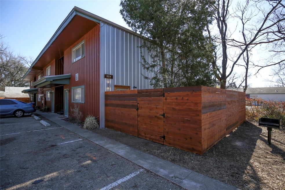 For Rent $1,000/month