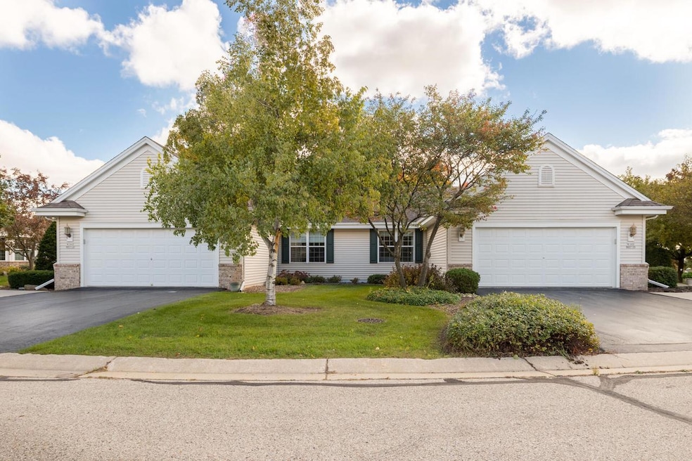 Exterior_W142N9710 Knollcrest Cir (1)