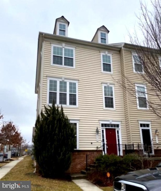 8300 Gibbs Way, Landover, MD 20785 - photo 1