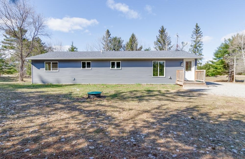 W2574 Twin Pine Ln, Porterfield, WI 54159 - photo 1