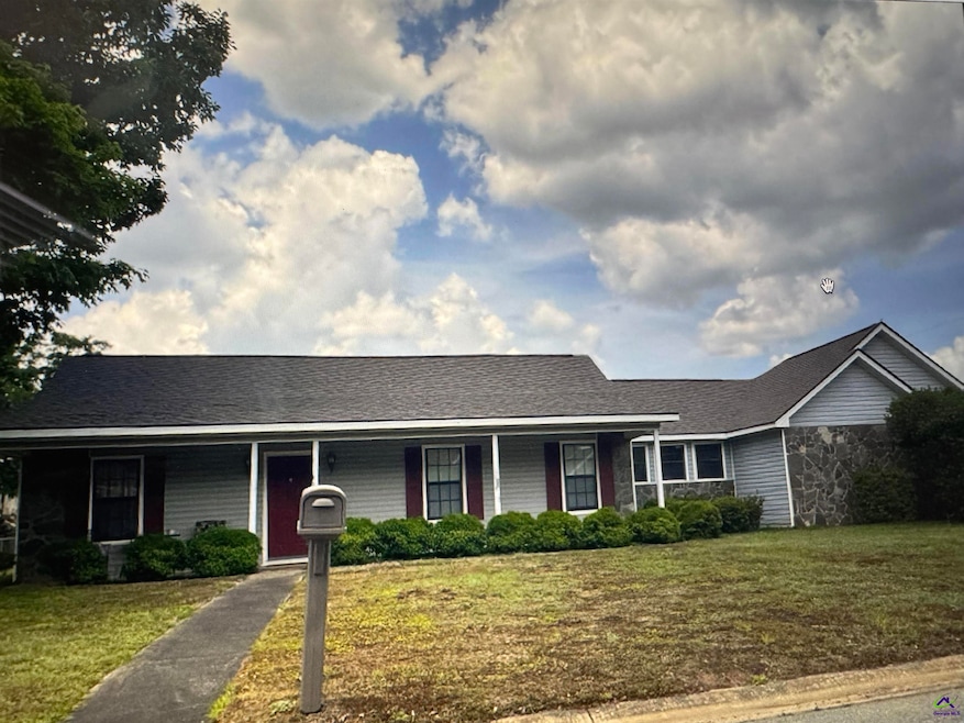 408 Sunshine Way, Warner Robins, GA 31093 - photo 1