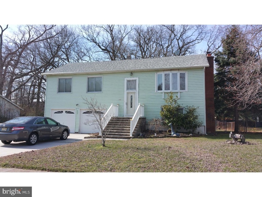 222 Applewood Ln, Penns Grove, NJ 08069 - photo 1