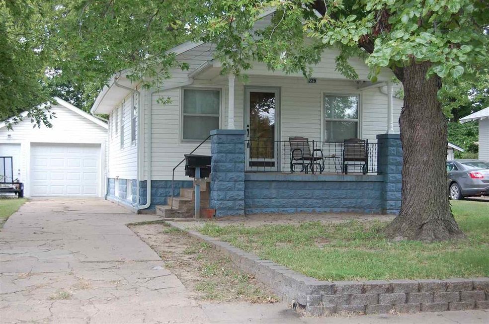 Cute bungalow with oversized garage