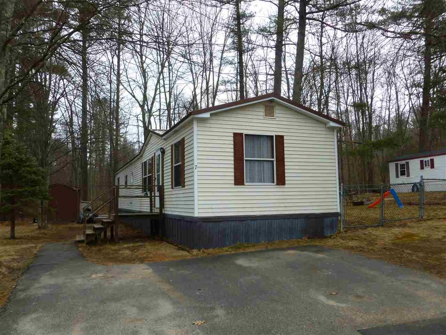 7 Presidential Dr, Allenstown, NH 03275 - photo 1