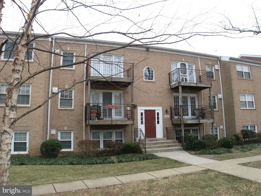 9463 Fairfax Blvd unit 302, Fairfax, VA 22031 - photo 1