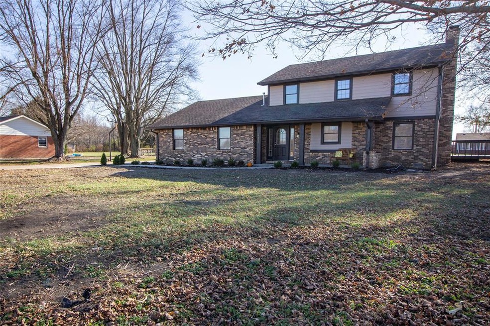 3233 W 32nd St, Anderson, IN 46011 - photo 1