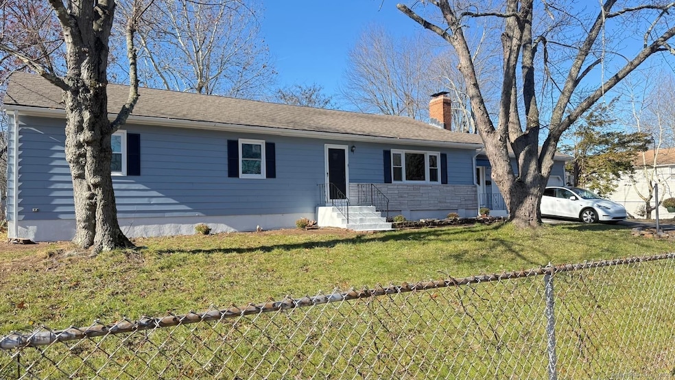 826 Brewer St, East Hartford, CT 06118 - photo 1