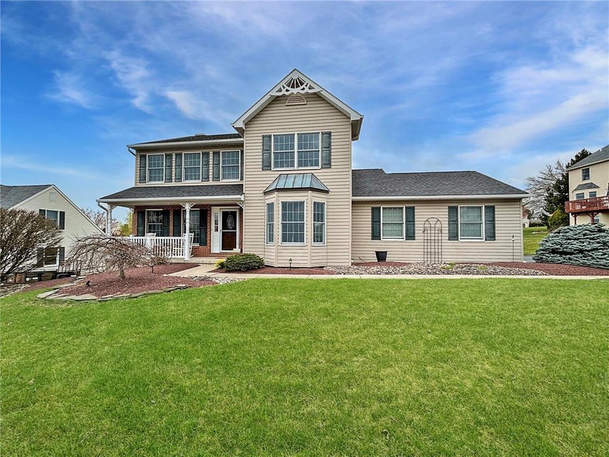 102 Spy Glass Hill Rd, Bath, PA 18014 - photo 1