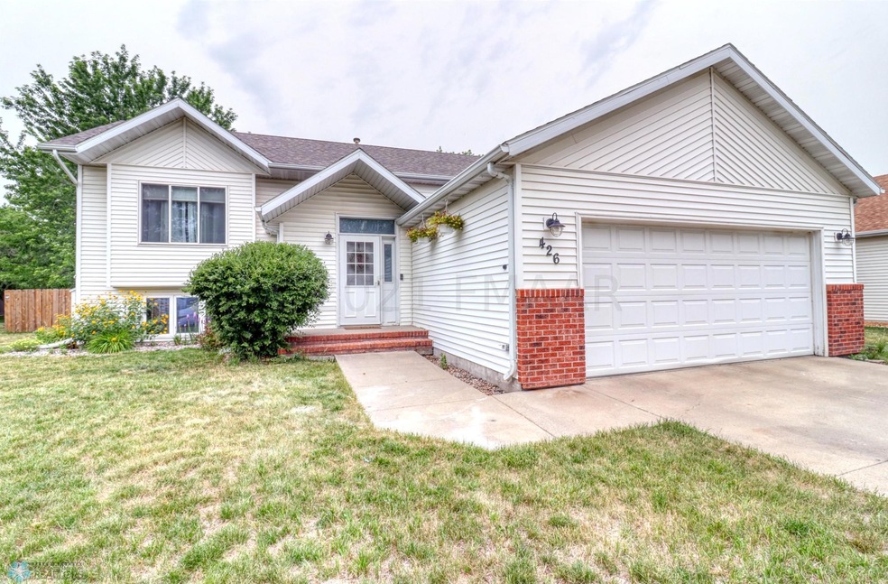 426 17th St E, West Fargo