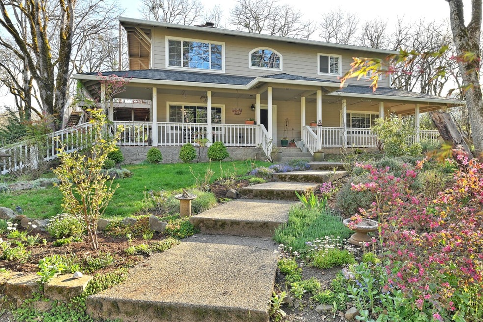 5617 Kane Creek Rd, Central Point, OR 97502 - photo 1