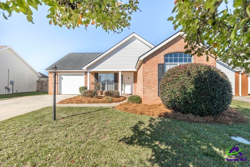 122 Halidon Dr, Warner Robins, GA 31088 - photo 1