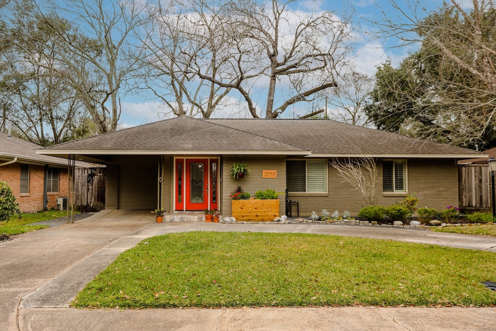 2018 Lamonte Ln, Houston, TX 77018 - photo 1