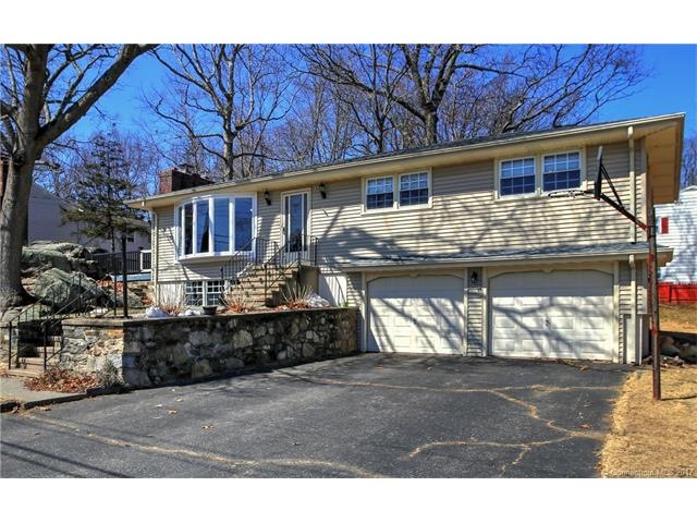 280 Quenby Place, Stratford, CT 06614 - photo 1