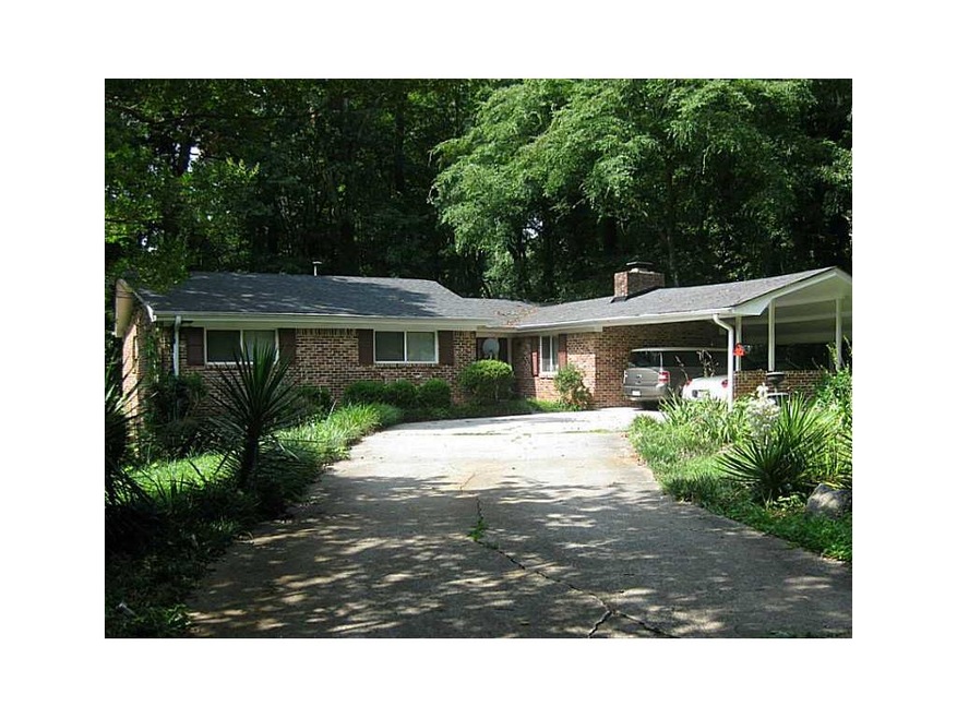 Exterior Front. 3477 FINESSE DRIVE DECATUR, GA 300