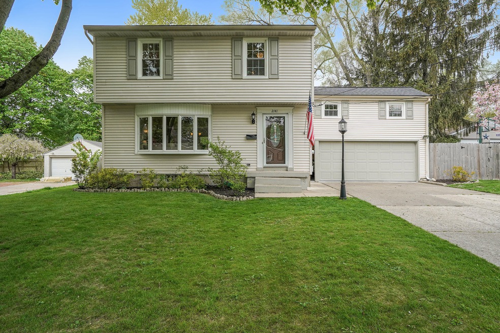 2141 Plymouth
