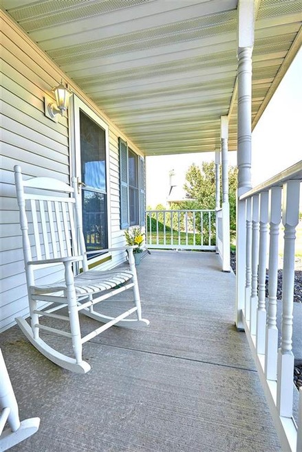 W6078 Zinnia Dr, Appleton, WI 54915 - photo 1