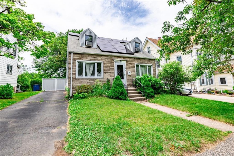 1078 Townsend Ave, New Haven, CT 06512 - photo 1