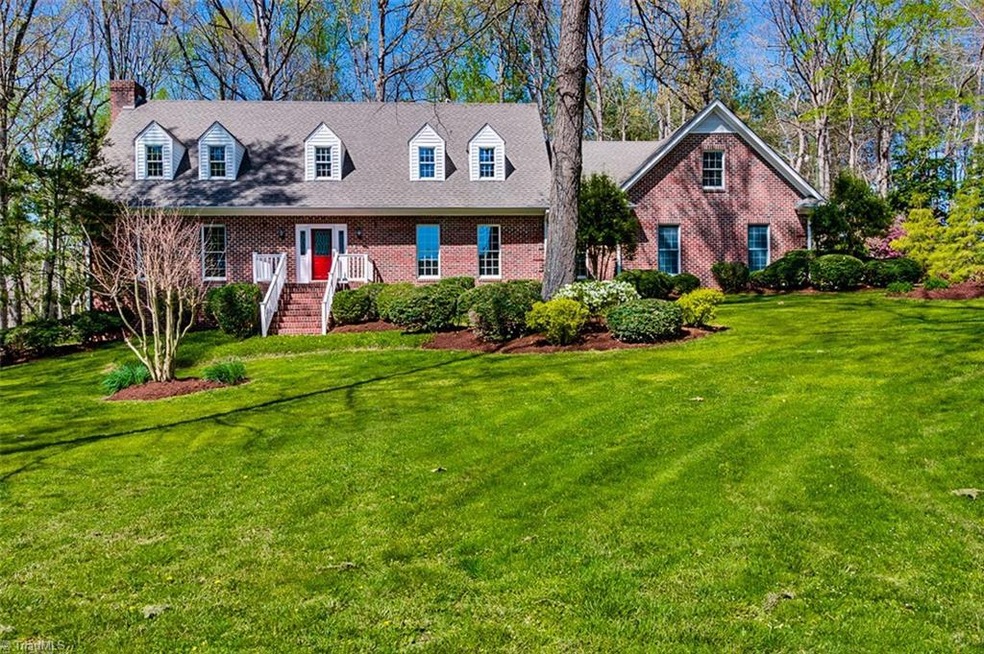 459 Greenview Dr, Asheboro, NC 27205 - photo 1