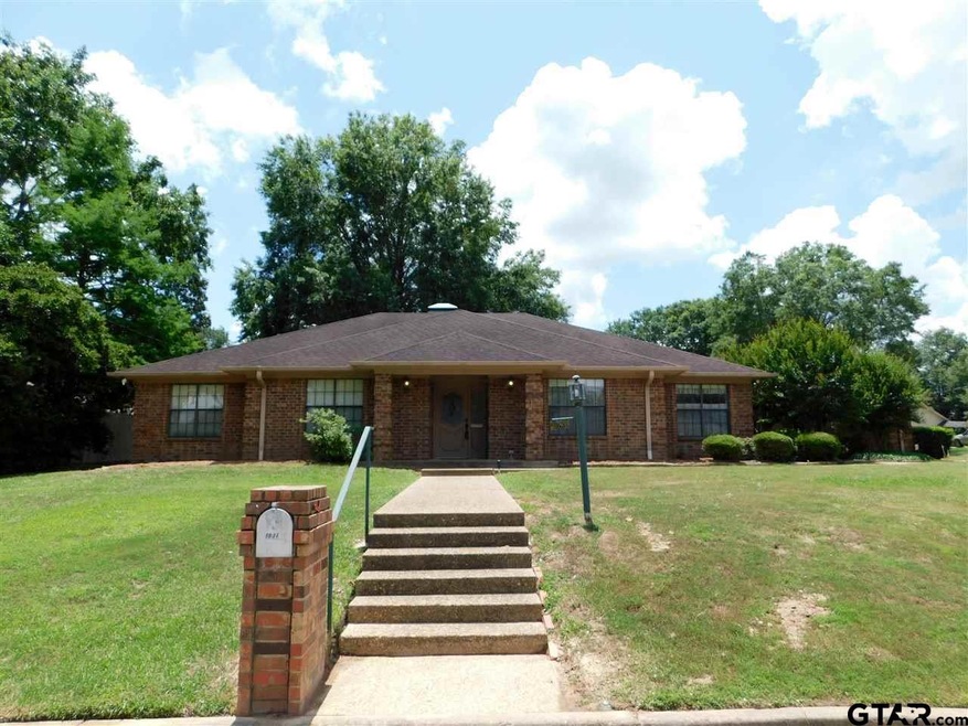 1631 1631 Willow Bend, Tyler, TX 75703 - photo 1