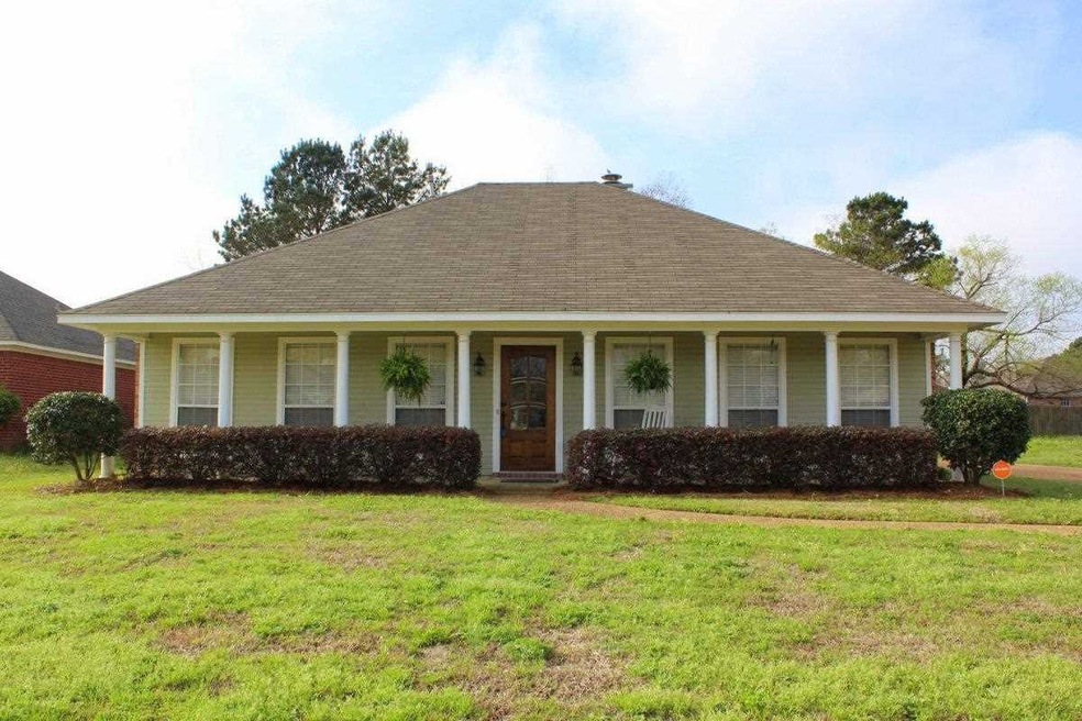 2035 Branch Creek Dr, Byram, MS 39272 - photo 1