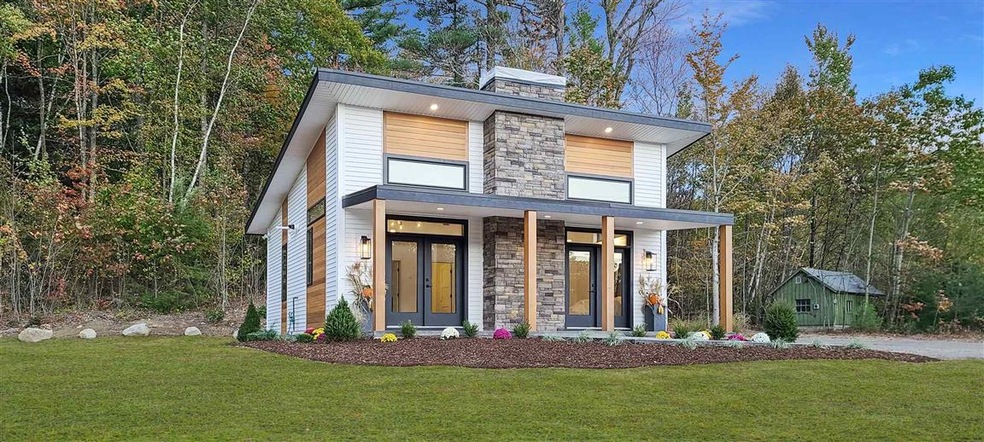 224 Owl St, Campton, NH 03223 - photo 1