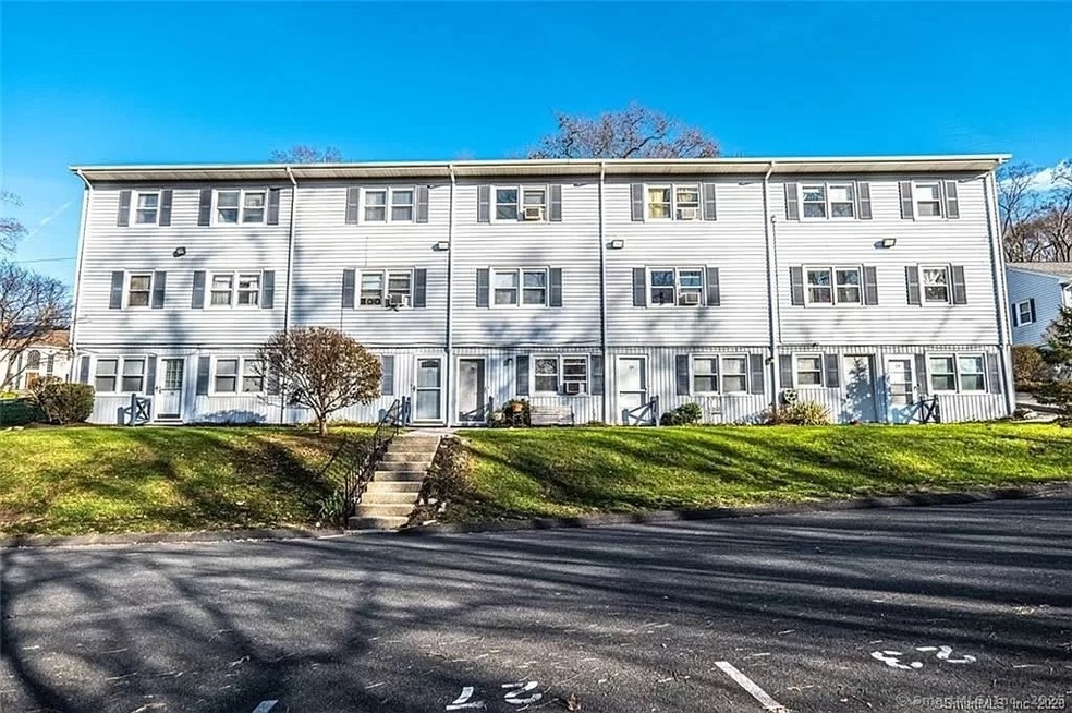 100 Pumpkin Hill Rd unit 25, New Milford, CT 06776 - photo 1