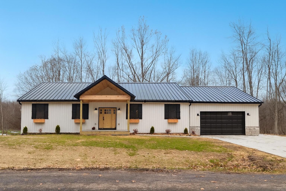 670 Berry Rd, Howard, OH 43028 - photo 1