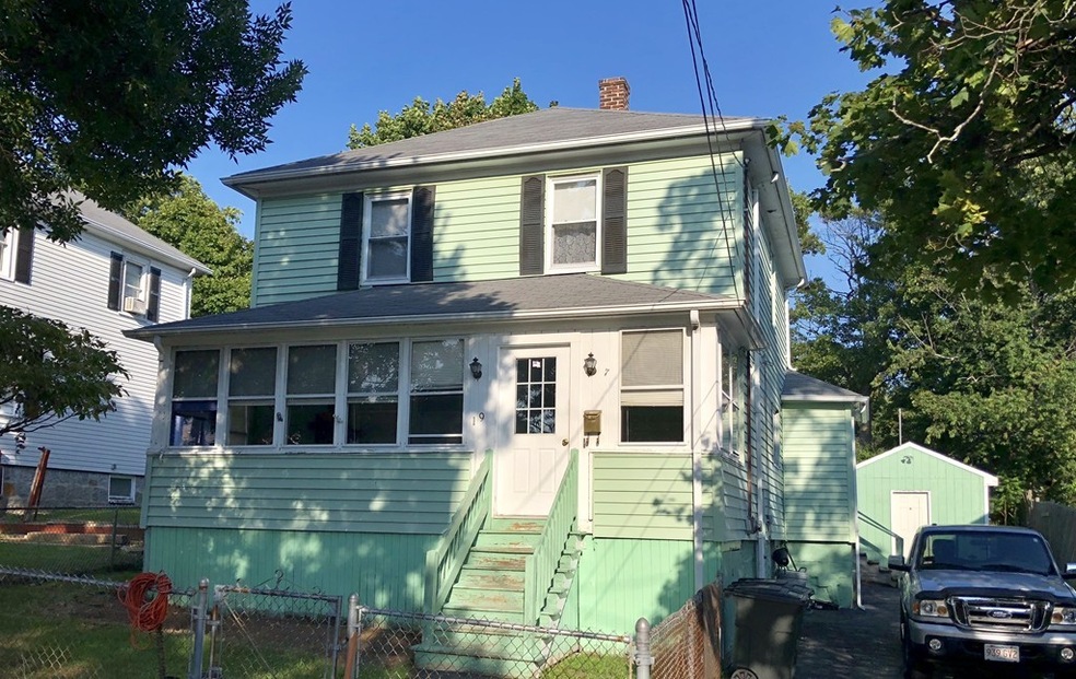 19 Burns Ave, Quincy, MA 02169 - photo 1