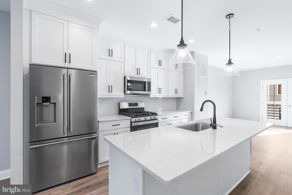 334 Walnut St, Collegeville, PA 19426 - photo 1