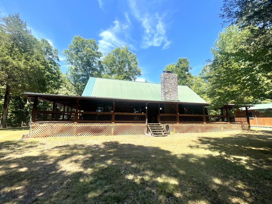 601 Whitaker Bend Rd, Linden, TN 37096 - photo 1