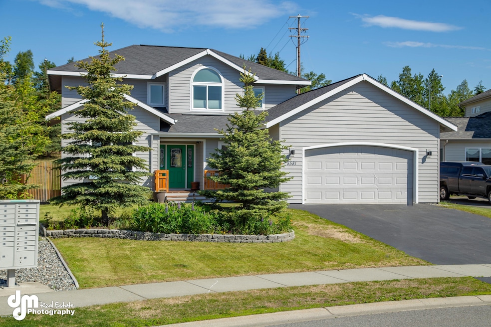 Exterior Front 9482-FULL