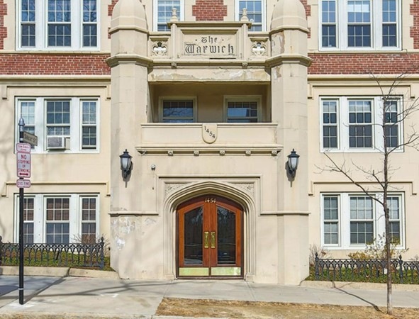 Warwick Condos unit 742, Brookline, MA 02446 - photo 1