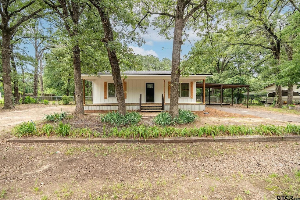 For Sale $182,000 • Co-Listing Agent