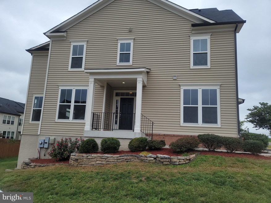 12037 Lake Dorian Dr, Bristow, VA 20136 - photo 1