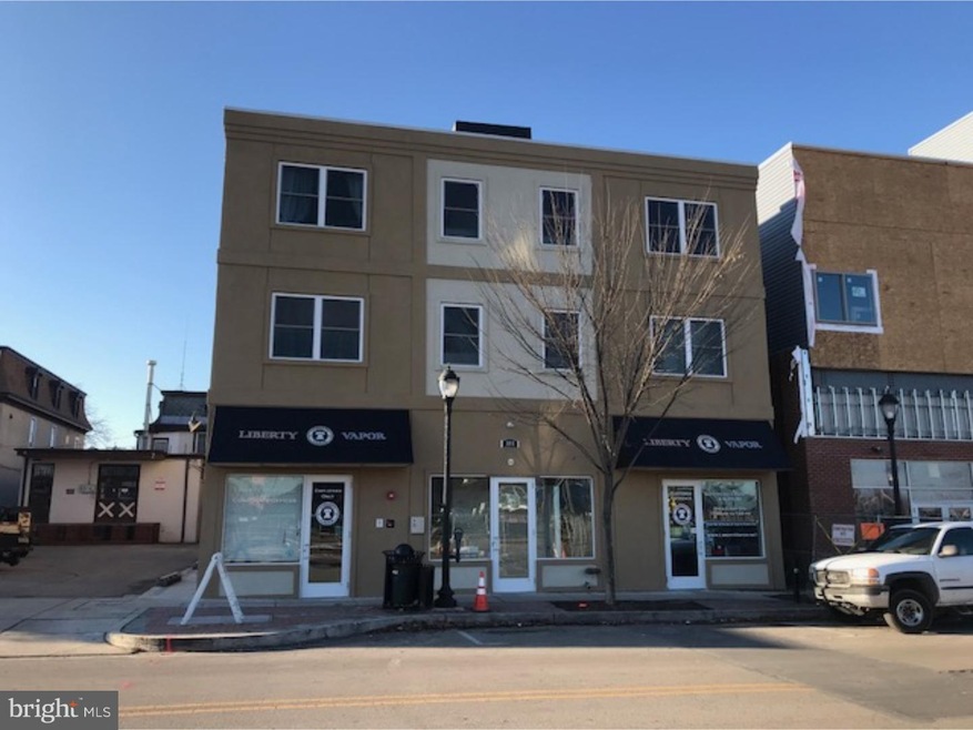 305 W Main St, Lansdale, PA 19446 - photo 1