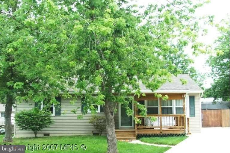 105 Thompson Ave, Queenstown, MD 21658 - photo 1