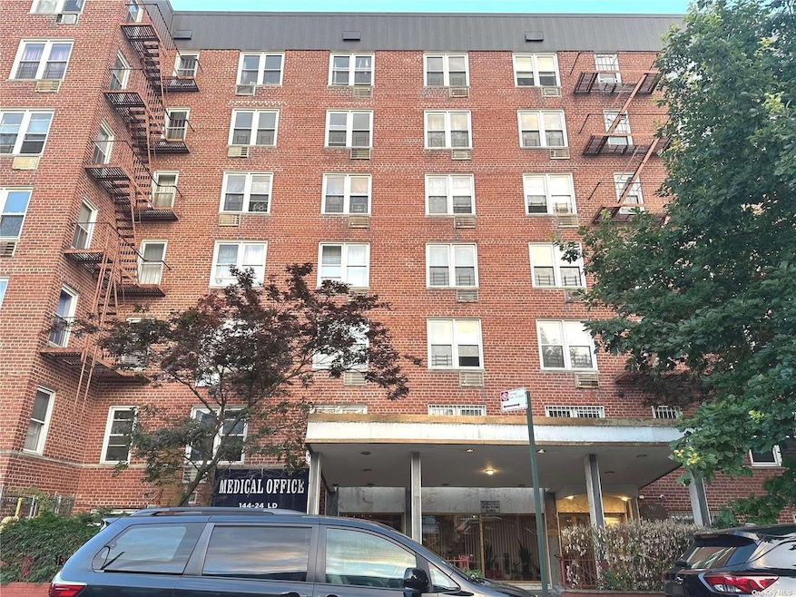 Windsor House unit 5M, Flushing, NY 11354 - photo 1